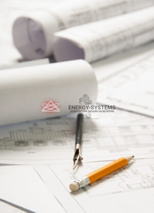 проекты свернутые в рулоны и перо с карандашом